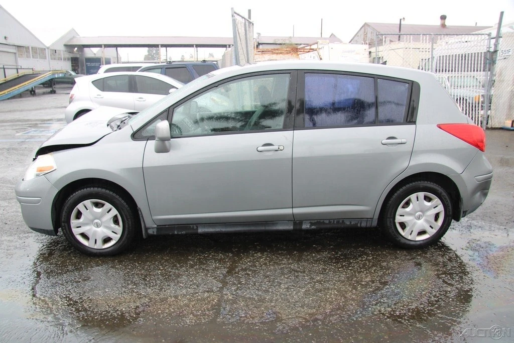 2012 Nissan Versa - Image 3 of 21