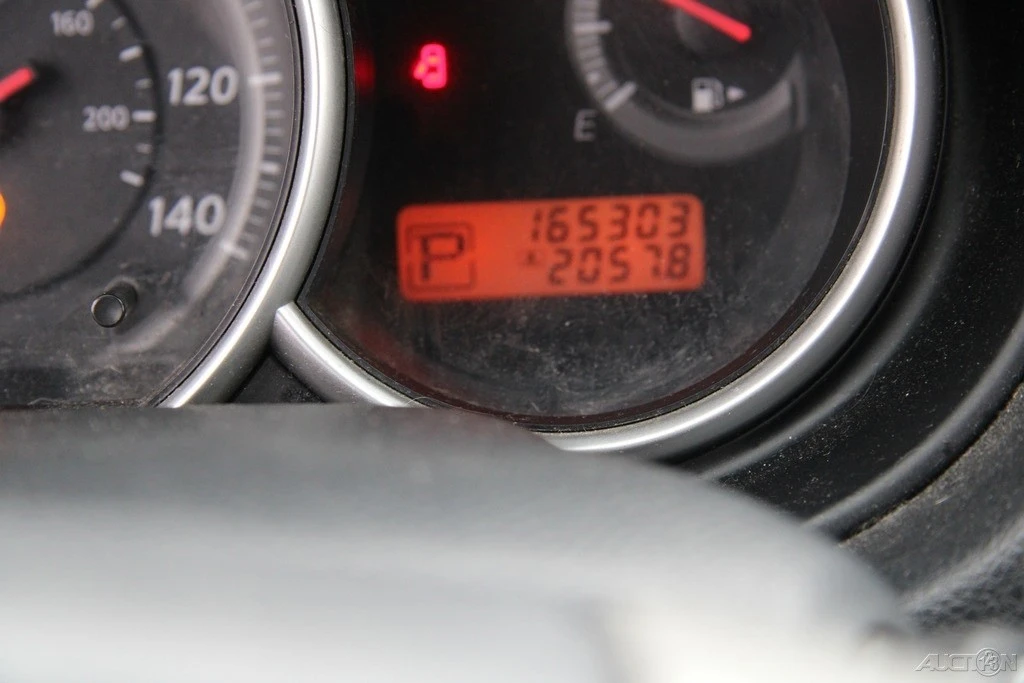 2012 Nissan Versa - Image 14 of 21