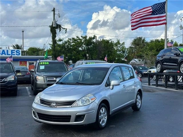 2012 Nissan Versa - Image 2 of 21