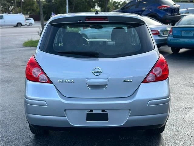 2012 Nissan Versa - Image 5 of 12
