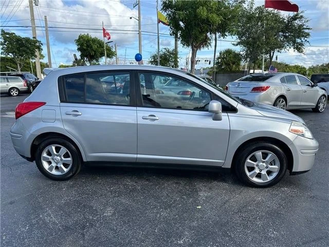 2012 Nissan Versa - Image 7 of 21