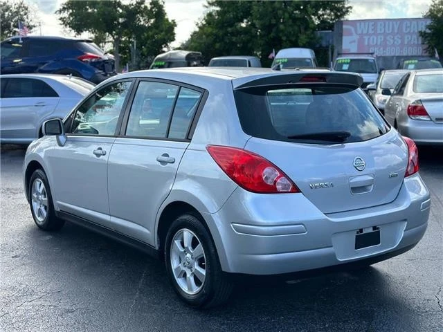 2012 Nissan Versa - Image 4 of 21