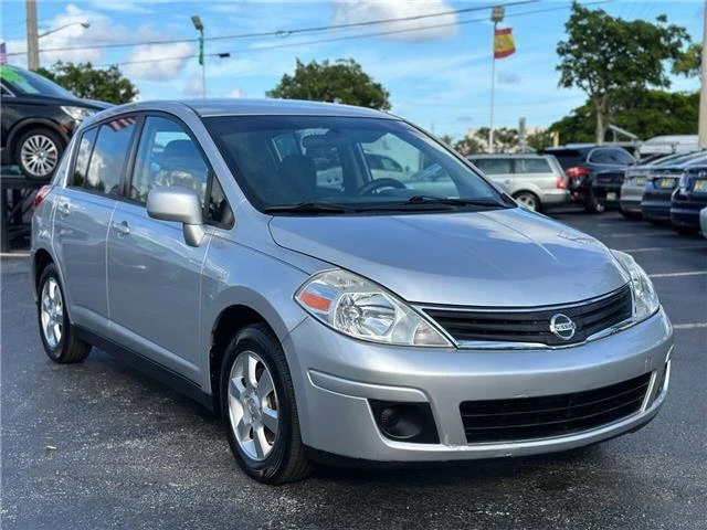 2012 Nissan Versa - Image 8 of 12