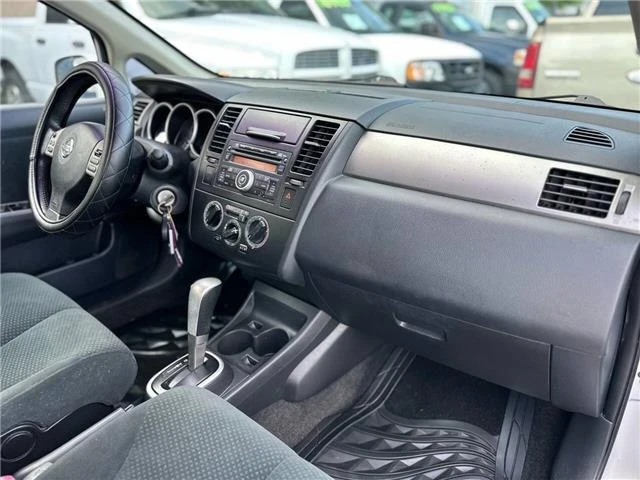 2012 Nissan Versa - Image 16 of 21