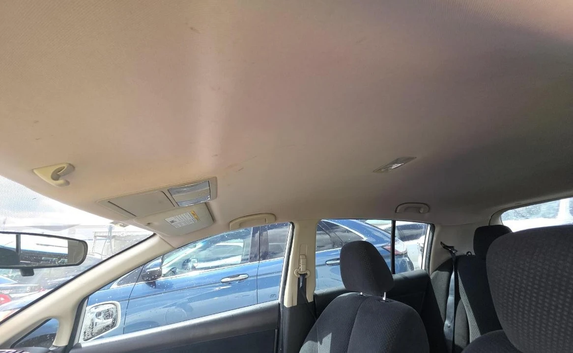 2012 Nissan Versa - Image 12 of 12