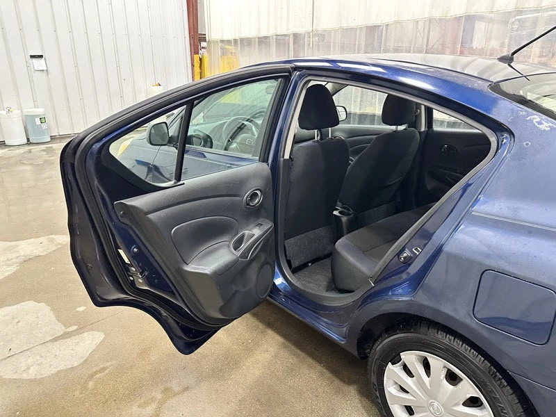 2012 Nissan Versa - Image 10 of 21