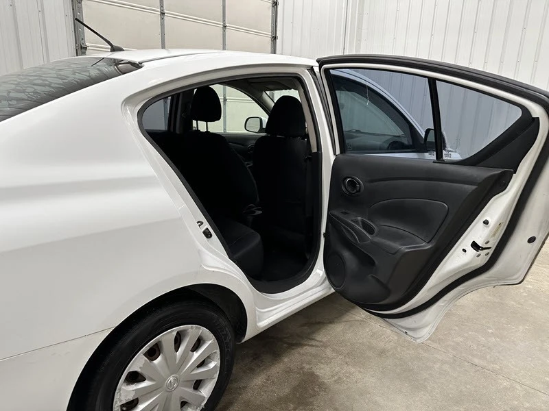 2012 Nissan Versa - Image 18 of 21