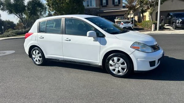 2012 Nissan Versa - Image 4 of 14
