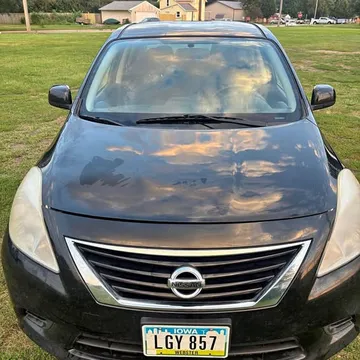 2012 Nissan Versa Note SV Hatchback 4D