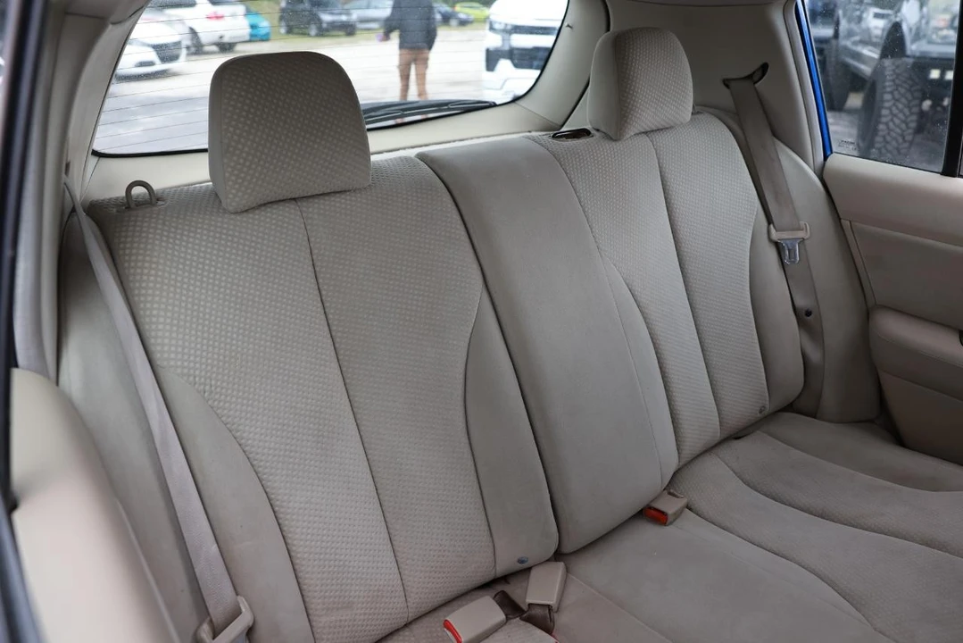 2012 Nissan Versa - Image 14 of 21