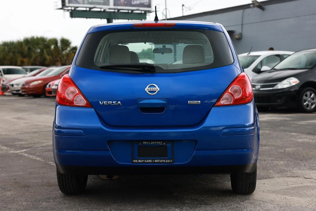 2012 Nissan Versa - Image 7 of 21