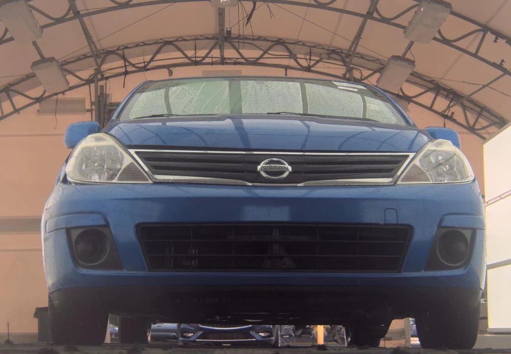 2012 Nissan Versa - Image 7 of 12