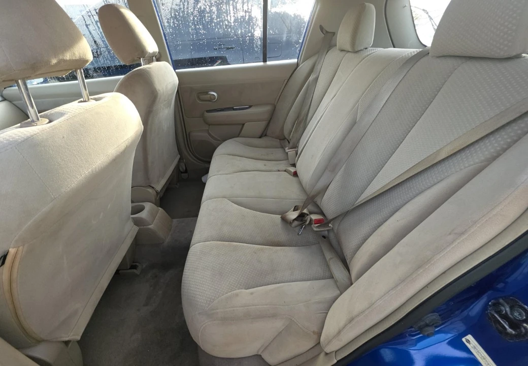 2012 Nissan Versa - Image 12 of 12