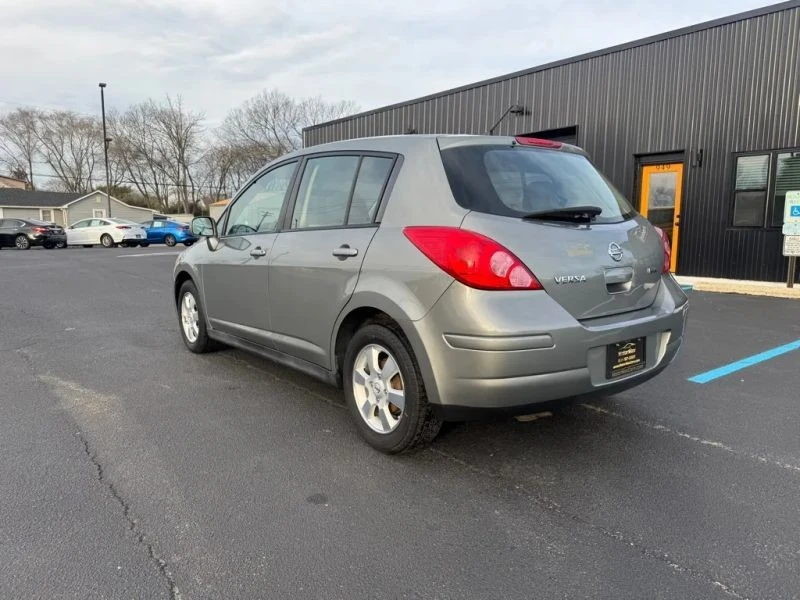 2012 Nissan Versa - Image 2 of 11
