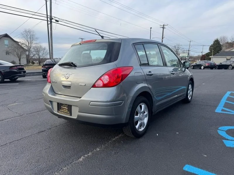 2012 Nissan Versa - Image 3 of 11