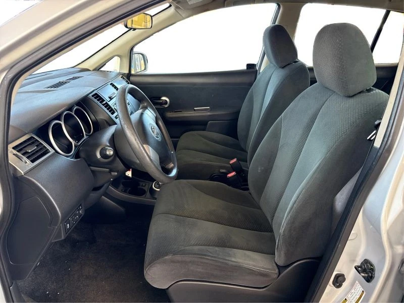 2012 Nissan Versa - Image 9 of 12