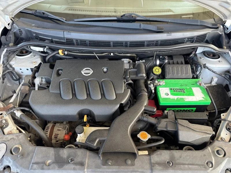 2012 Nissan Versa - Image 11 of 12