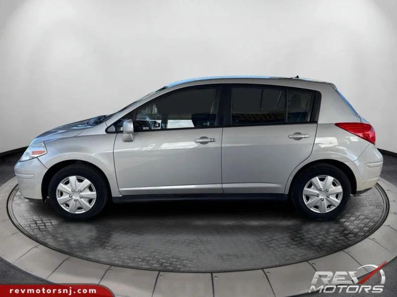 2012 Nissan Versa - Image 2 of 12