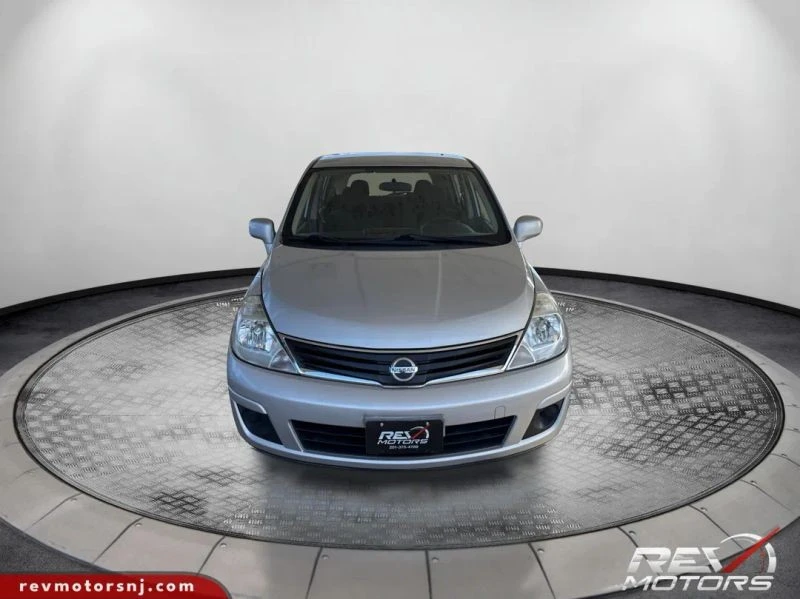 2012 Nissan Versa - Image 8 of 12