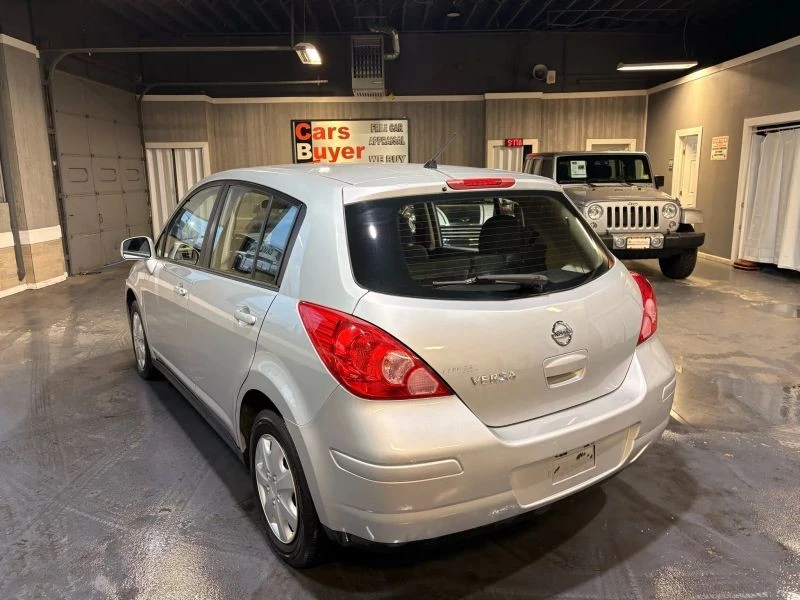 2012 Nissan Versa - Image 4 of 12