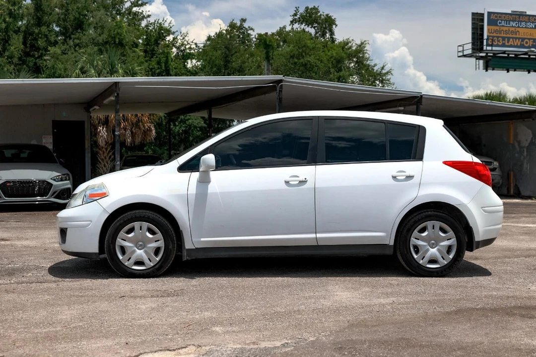 2012 Nissan Versa - Image 3 of 12