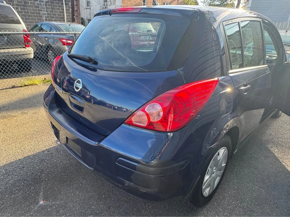 2012 Nissan Versa - Image 5 of 9