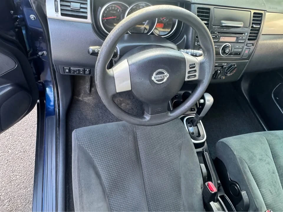 2012 Nissan Versa - Image 7 of 9