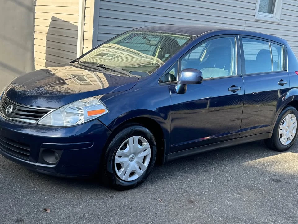 2012 Nissan Versa - Image 9 of 9