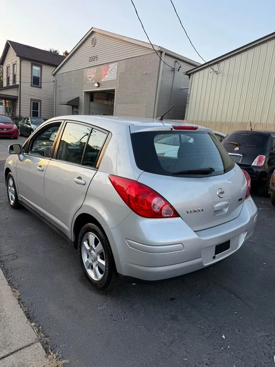 2012 Nissan Versa - Image 4 of 13