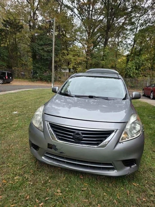 2012 Nissan Versa - Image 4 of 6