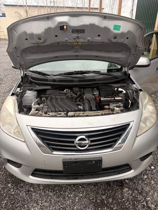 2012 Nissan Versa - Image 5 of 8