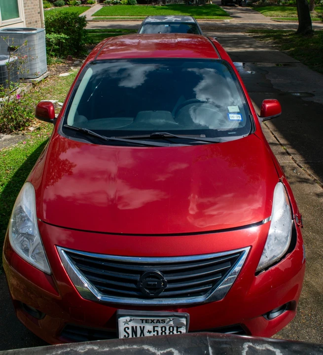 2012 Nissan Versa - Image 2 of 16