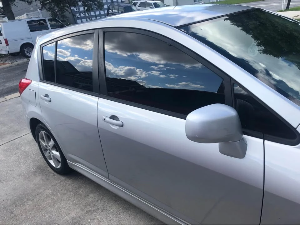 2012 Nissan Versa - Image 2 of 17