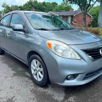 2012 Nissan Versa SL Sedan 4D