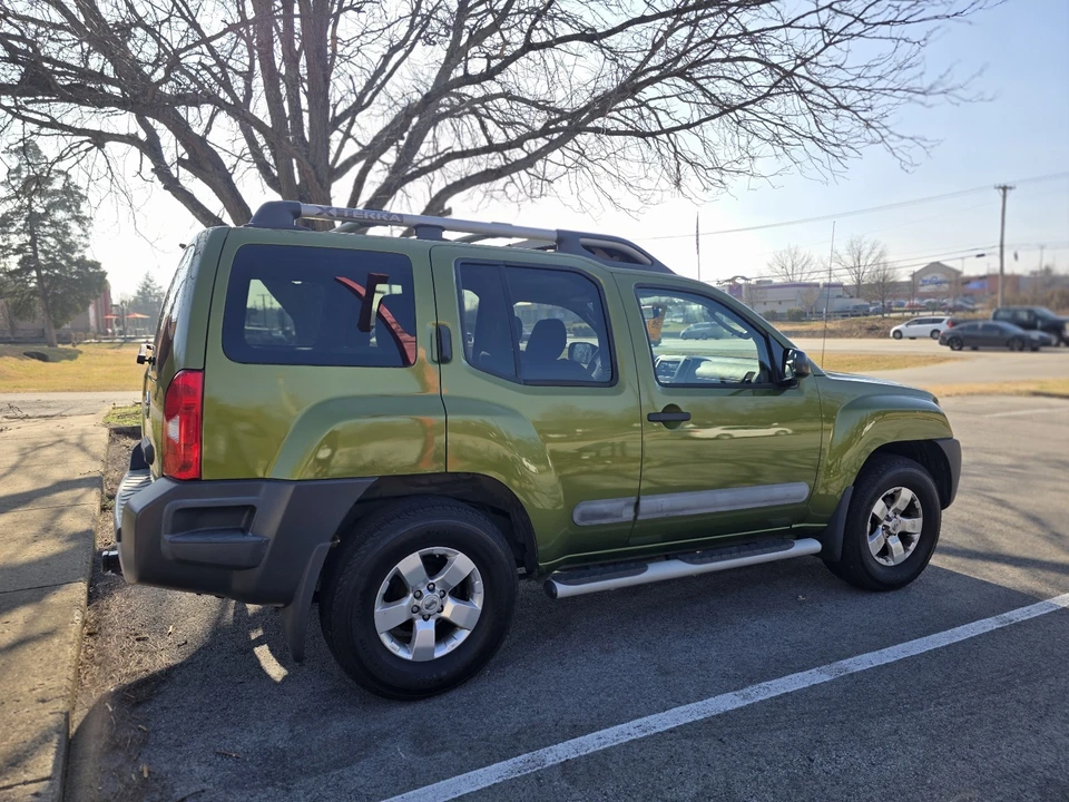 2012 Nissan Xterra 2nd Gen - Image 6 of 17