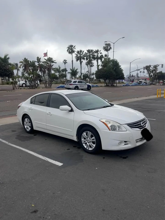 2012 Nissan Altima 4th Gen - Image 4 of 11