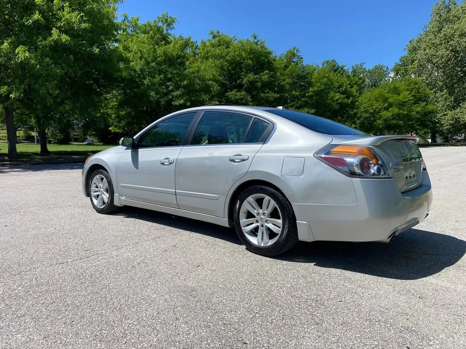 2012 Nissan Altima 4th Gen - Image 2 of 11
