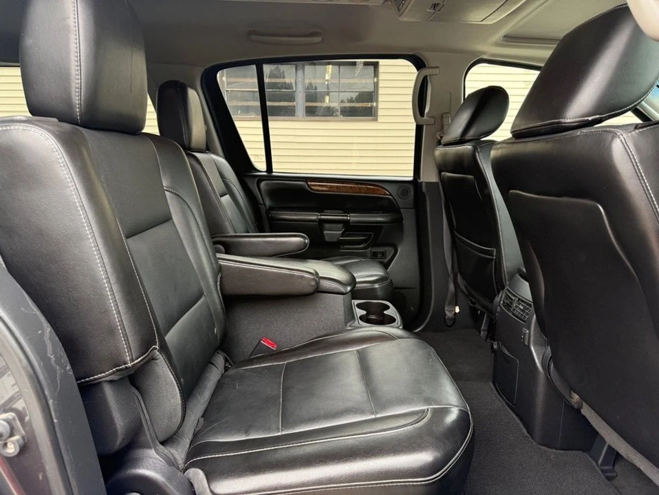 2012 Nissan Armada - Image 12 of 17