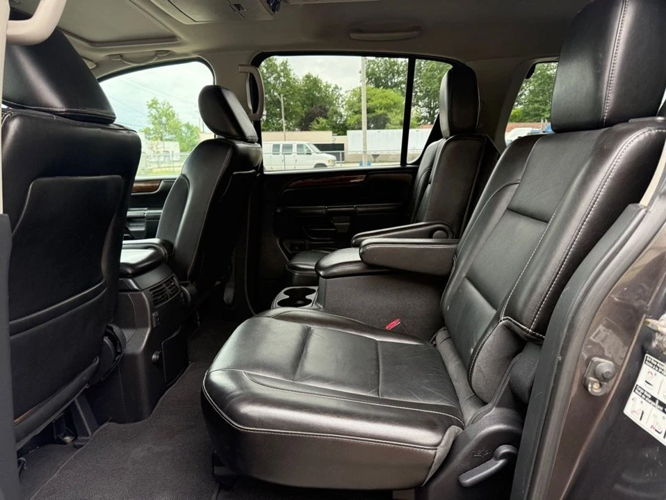 2012 Nissan Armada - Image 11 of 17