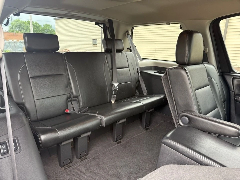 2012 Nissan Armada - Image 13 of 17