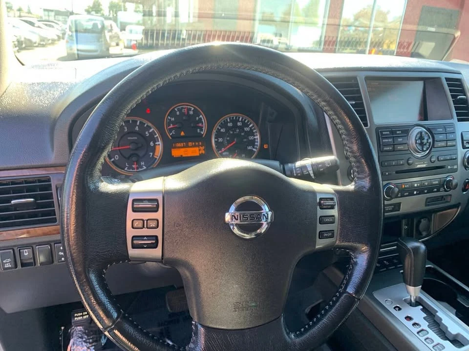 2012 Nissan Armada - Image 14 of 17