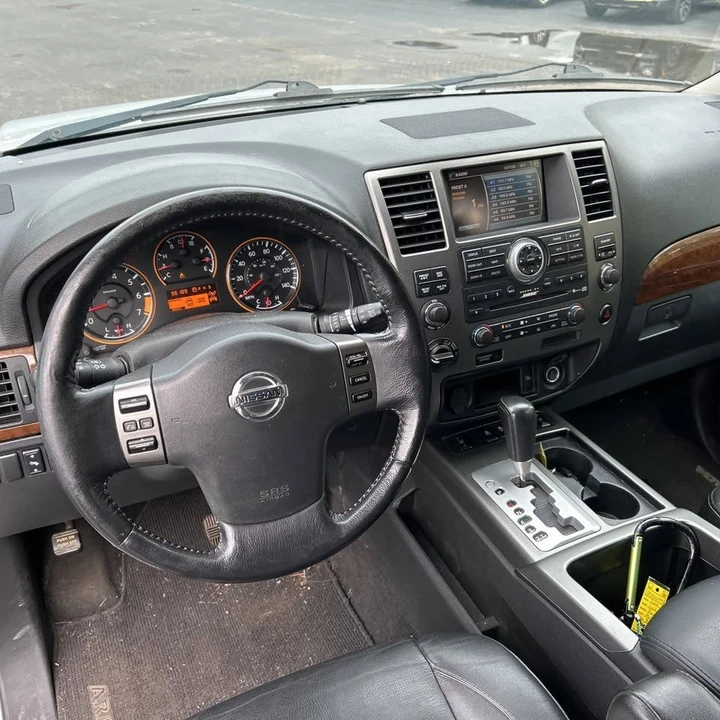 2012 Nissan Armada - Image 14 of 19