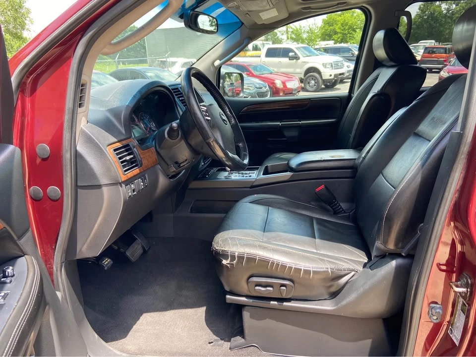 2012 Nissan Armada - Image 14 of 15