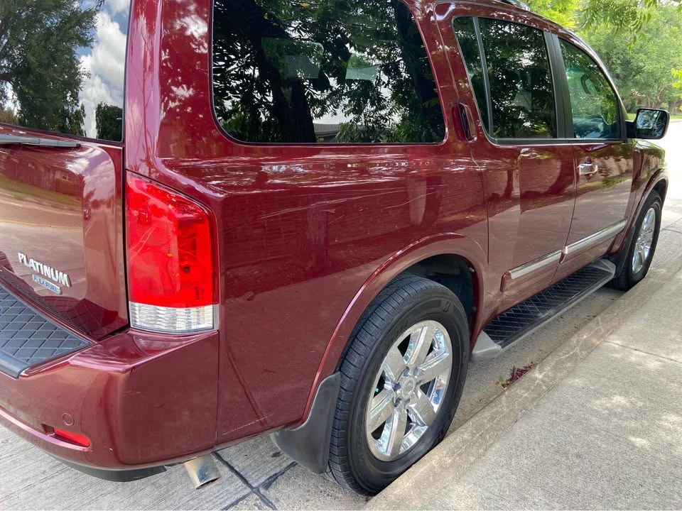 2012 Nissan Armada - Image 4 of 15