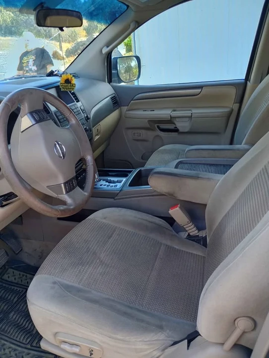 2012 Nissan Armada - Image 5 of 11