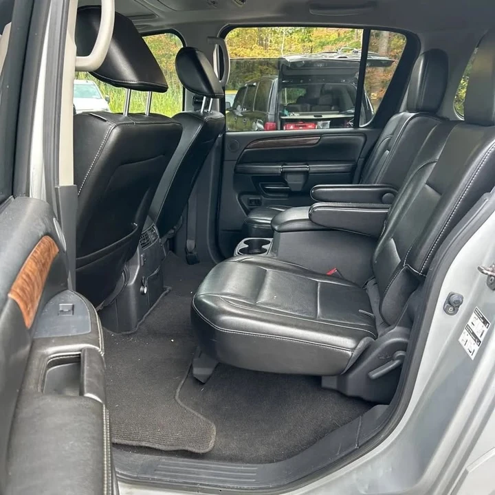 2012 Nissan Armada - Image 8 of 19