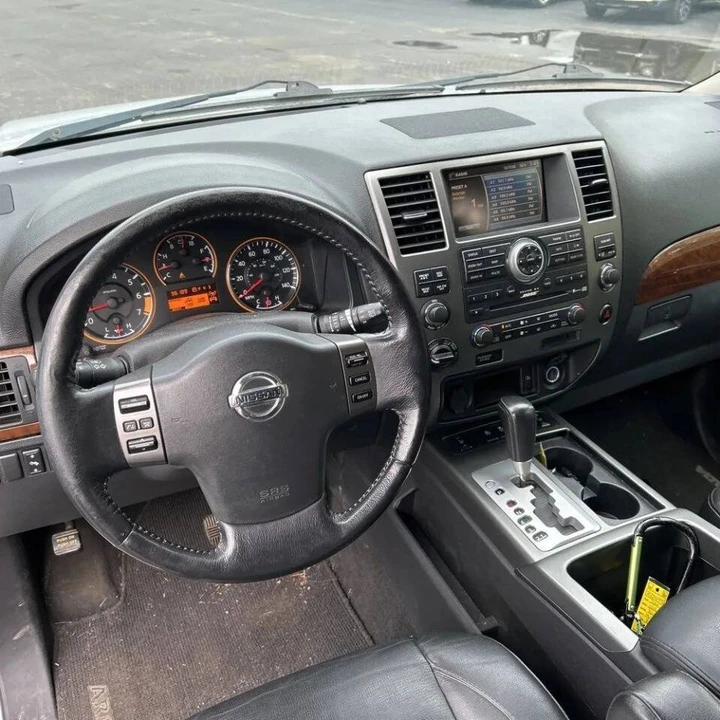 2012 Nissan Armada - Image 13 of 18
