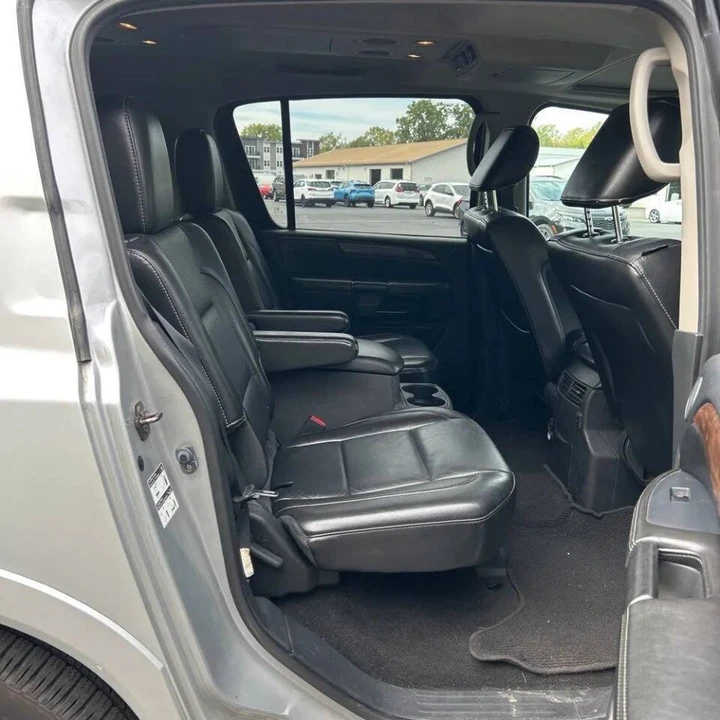 2012 Nissan Armada - Image 14 of 18