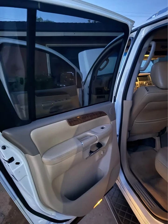 2012 Nissan Armada - Image 5 of 8