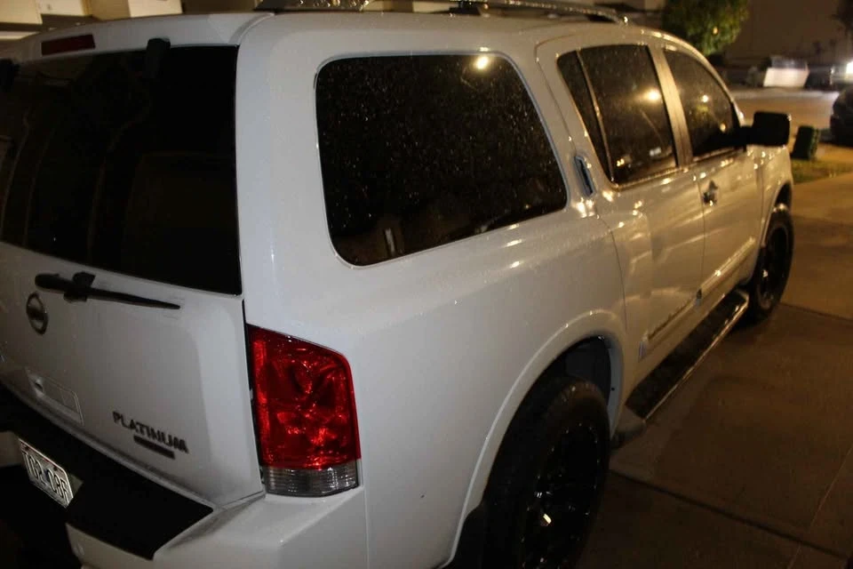 2012 Nissan Armada - Image 4 of 10